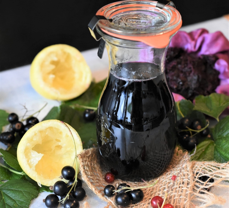 currants-4370954_1920.jpg
