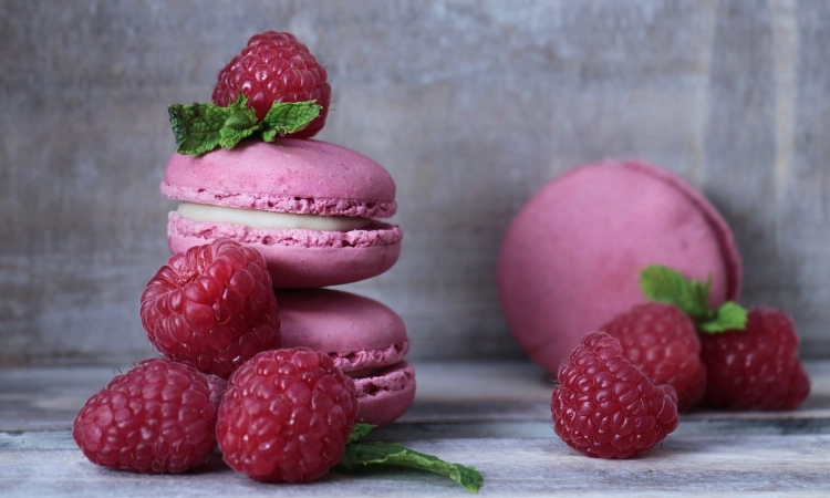 macarons-gda746089d_1280.jpg